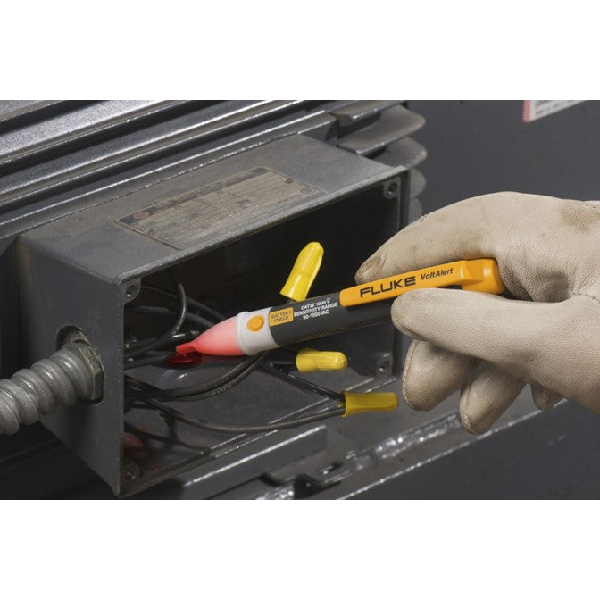 FLUKE 2AC/90-1000V Voltage Tester